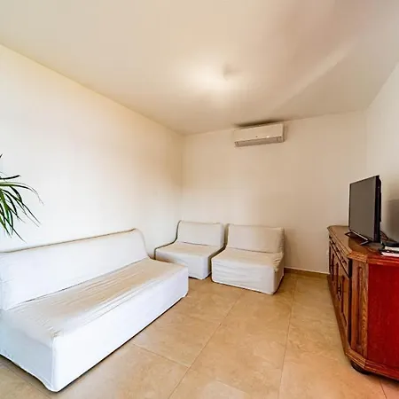 アパート Anita By Guide