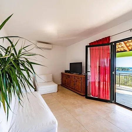 アパート Anita By Guide