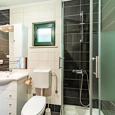 Anita By Guide Blato